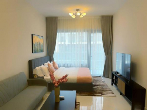 Dream F1 Airport Studio Pool & Gym
